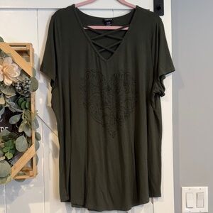 Torrid Olive Crisscross V-Neck Heart Tee size 3X